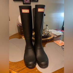 Hunter boots size 7 wide